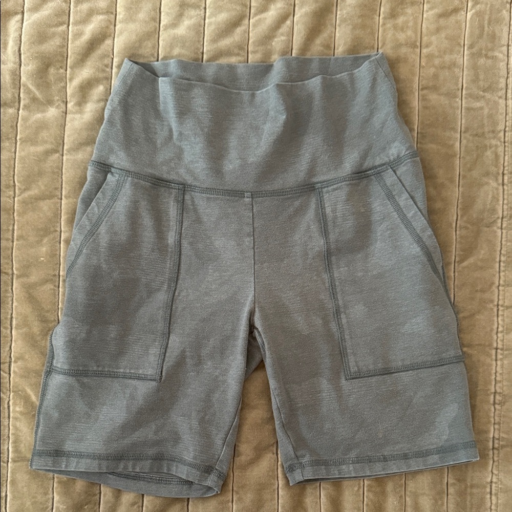 Aerie High-Waisted Women's Shorts in Greenish/Gray